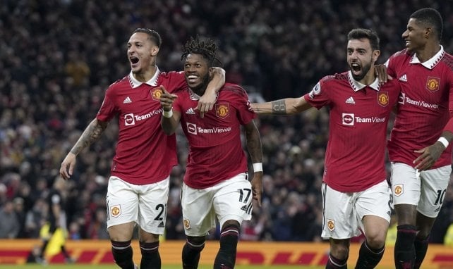 Los jugadores del Manchester United celebran.