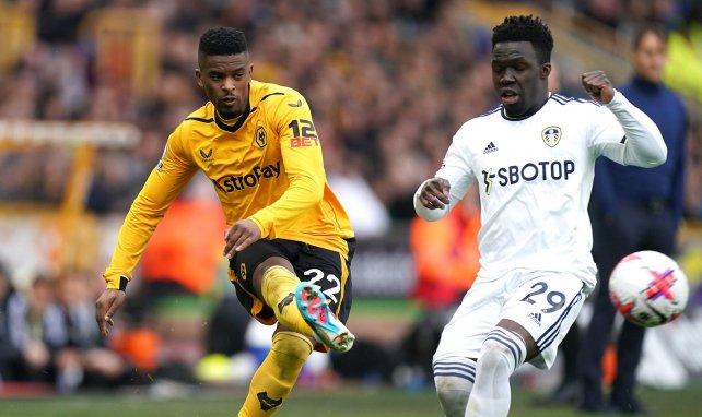 Nelson Semedo jugando para el Wolverhampton