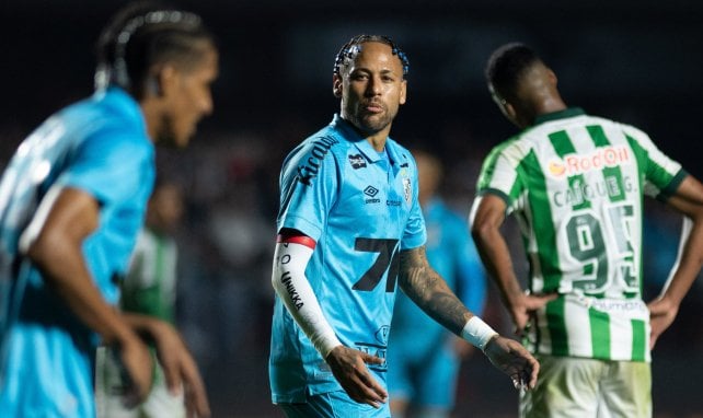 Neymar deja su futuro en el aire