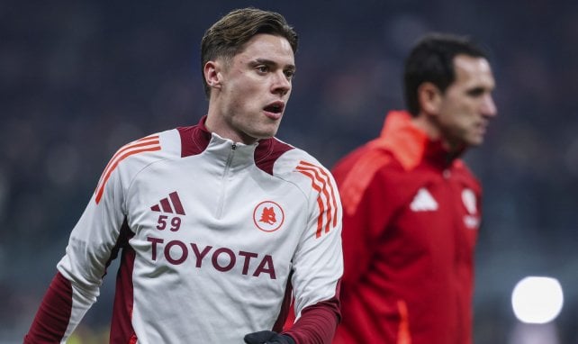 Nicola Zalewski con la AS Roma