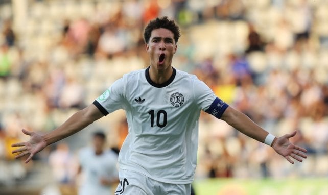 Noah Darvich jugando para las categorías inferiores de Alemania