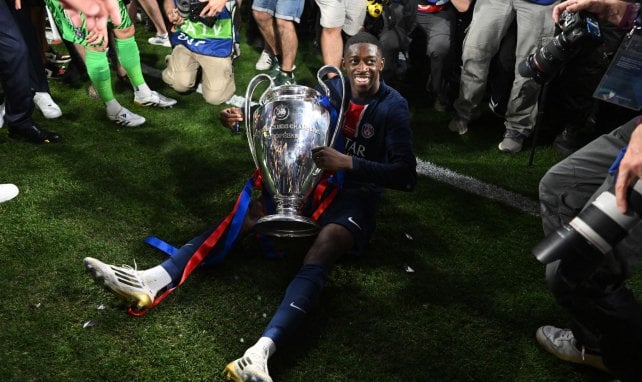 Ousmane Dembélé con la Liga de Campeones.