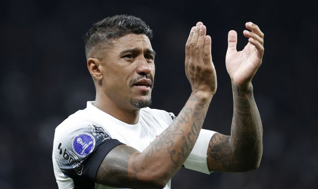 Paulinho con Corinthians