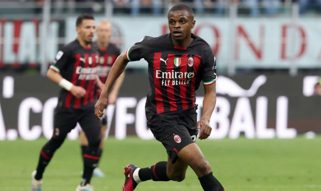 Pierre Kalulu con el AC Milan