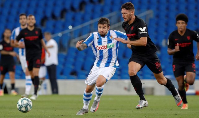 Portu pelea una pelota para la Real Sociedad