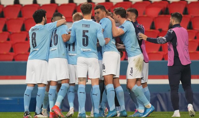 Los jugadores del Manchester City celebran un gol al PSG