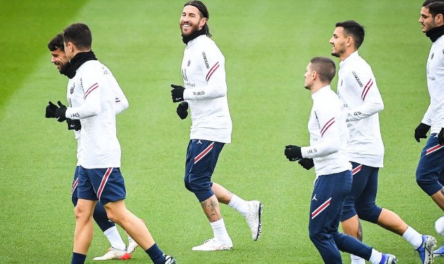 Sergio Ramos, entrenando con sus compañeros del PSG