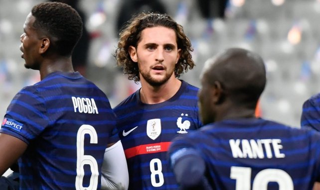 Rabiot, Pogba y Kanté con la camiseta de Francia