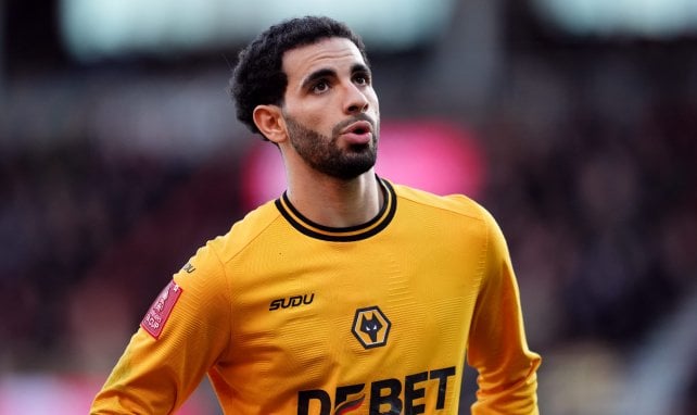 Rayan Aït-Nouri con el Wolverhampton
