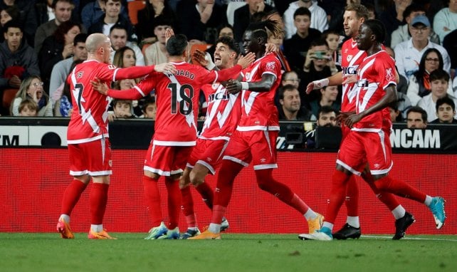 Los jugadores del Rayo Vallecano celebran un gol