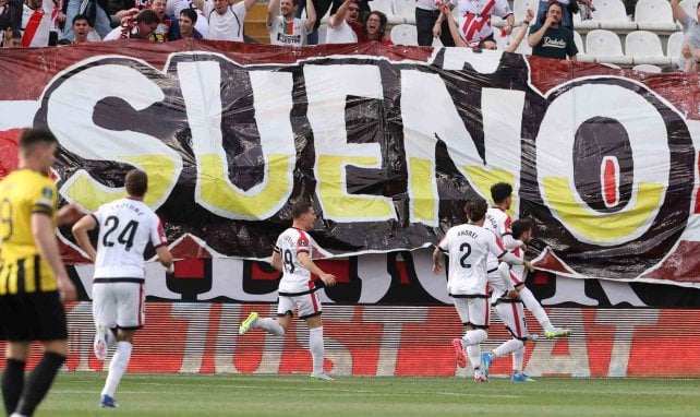Conference League | El Rayo golea y Vallecas ya sueña con las semifinales