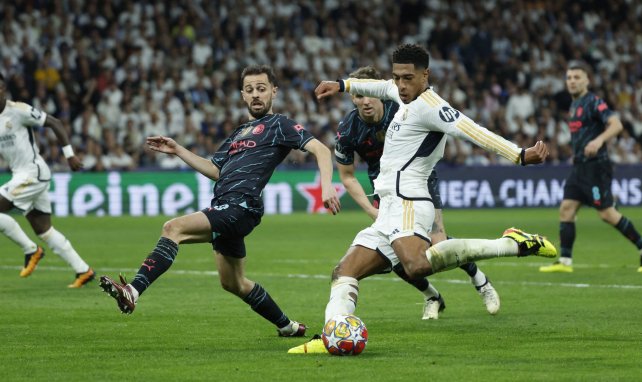 Jude Bellingham frente al Manchester City