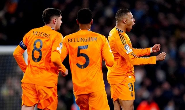 Los jugadores del Real Madrid celebran un gol