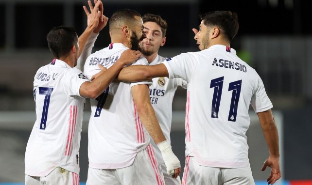 El Real Madrid celebrando un gol de Karim Benzema