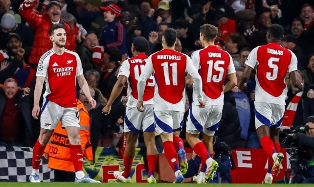 Los jugadores del Arsenal celebran un gol.
