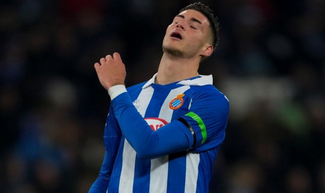 Roberto Fernández se lamenta con el Espanyol