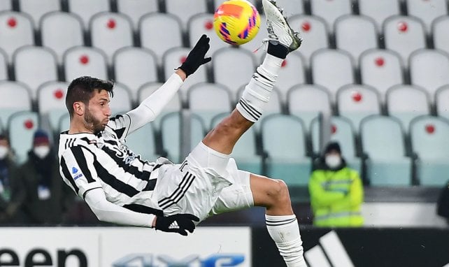 La Juventus da forma a la salida de Rodrigo Bentancur