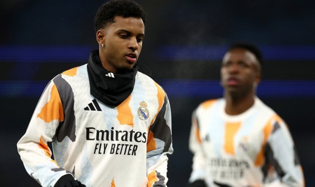 Rodrygo calentando antes de un partido.