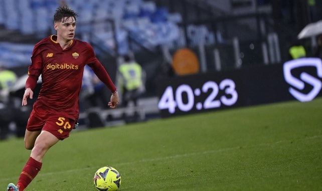 Nicola Zalewski con la AS Roma