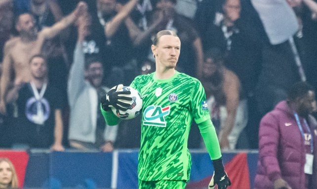 Matvey Safonov valora su situación en el PSG