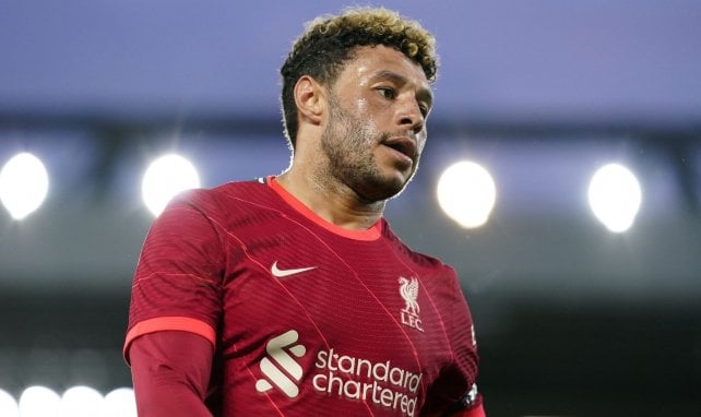 Alex Oxlade-Chamberlain, con la elástica del Liverpool