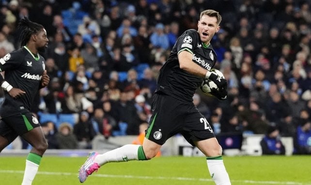 Santiago Gimenez, aún con el Feyenoord