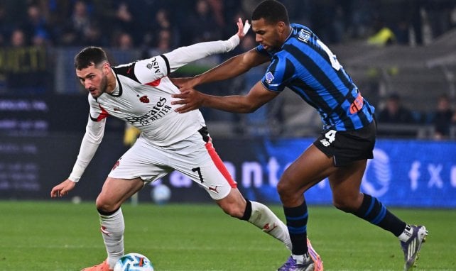 Nuevo pretendiente para Santiago Giménez