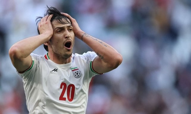 Sardar Azmoun con la selección de Irán