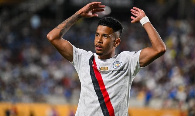 Savinho con el Manchester City
