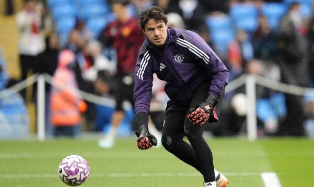 El Manchester United encuentra tranquilidad en Senne Lammens