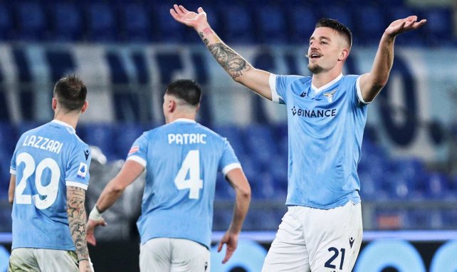Sergej Milinkovic-Savic celebra un gol con la Lazio