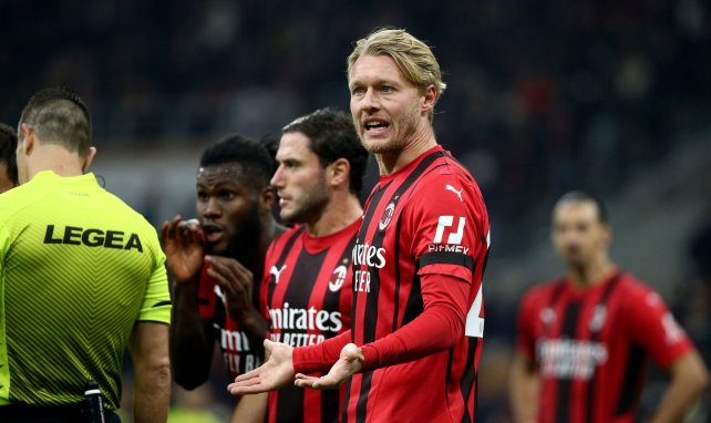 Fichajes AC Milan | Un pretendiente por Simon Kjaer