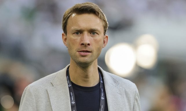 Simon Rolfes es director deportivo en Leverkusen