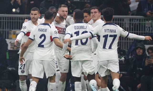 Los jugadores del PSG celebran un gol de Milan Skriniar