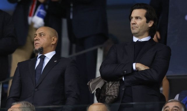 Santiago Solari junto a Roberto Carlos