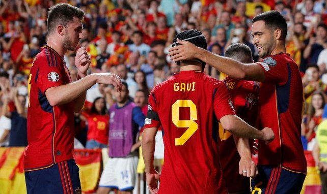 Los jugadores de España festejan uno de sus goles