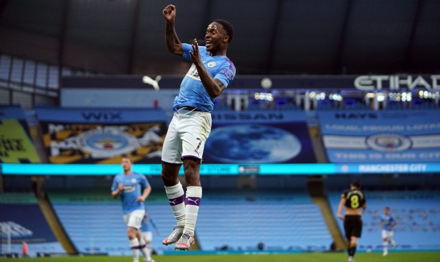 Raheem Sterling celebrando un gol con el Manchester City