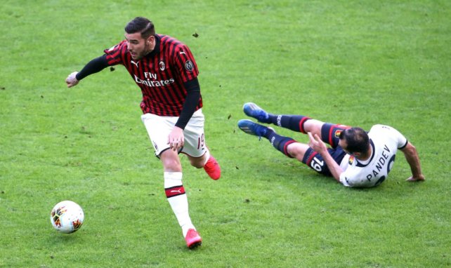 Theo Hernández brilla con el AC Milan.