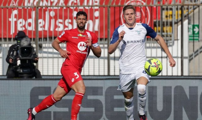 El Real Betis sigue a un centrocampista a coste 0