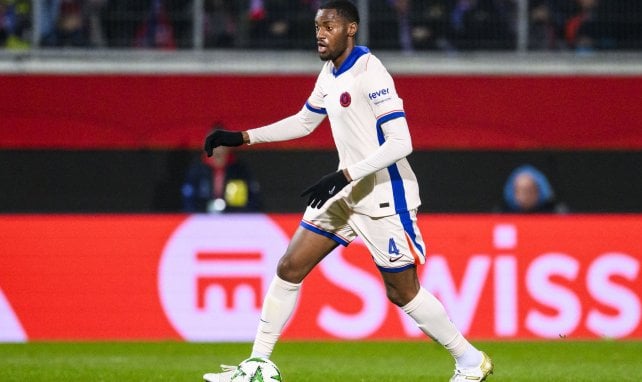 Tosin Aradabioyo, entre Tottenham y Real Betis