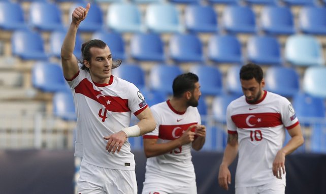 Çağlar Söyüncü, durante un partido con la Selección de Turquía