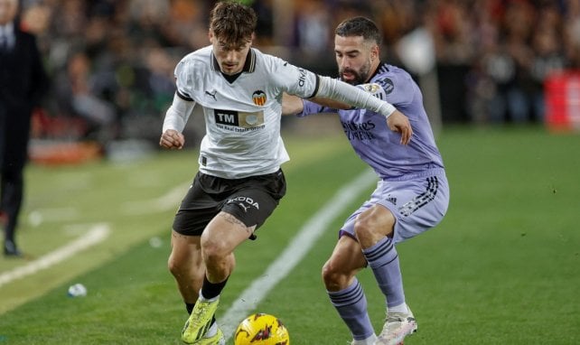 Sergi Canós con el Valencia