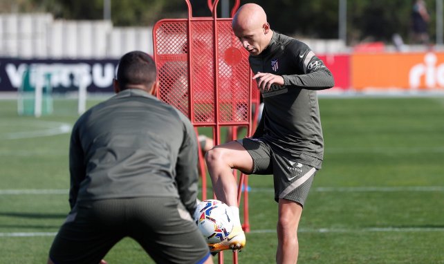 Víctor Mollejo, durante un entrenamiento con el Atlético