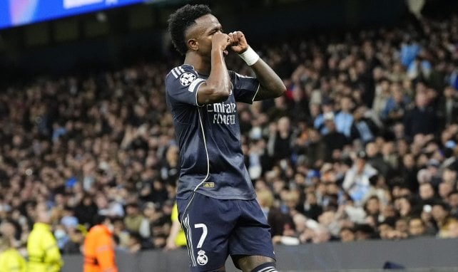 Liga de Campeones | El Real Madrid tira de oficio y superioridad en Mánchester