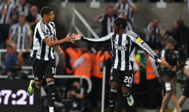 William Osula con el Newcastle