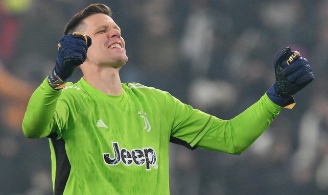 Wojciech Szczęsny celebra con la Juventus