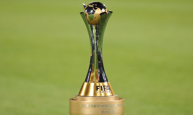 El trofeo de la Copa del Mundo de Clubes