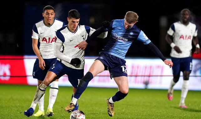 Erik Lamela sigue defendiendo los colores del Tottenham
