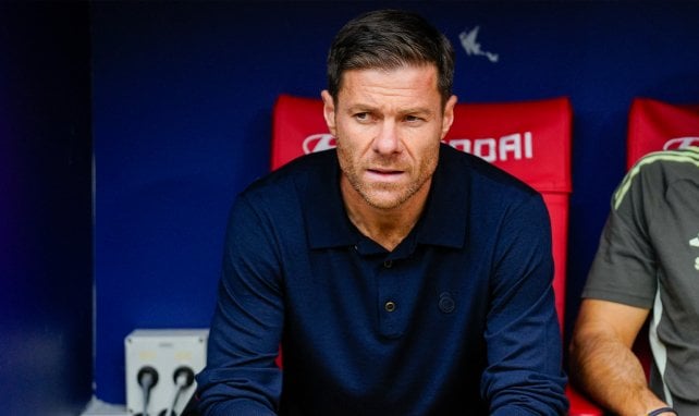 Xabi Alonso en el banquillo