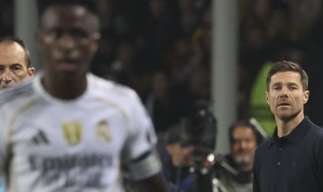 Xabi Alonso y Vinicius